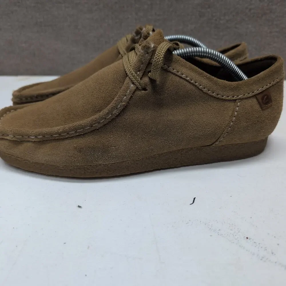 Clarks pre owned